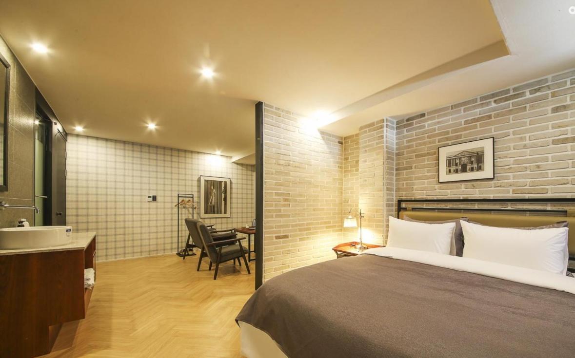 Brown Dot Hotel Gwangan Beach Пусан Экстерьер фото