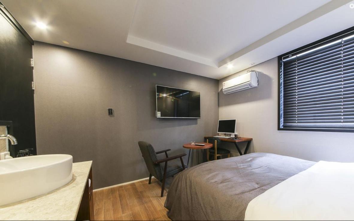 Brown Dot Hotel Gwangan Beach Пусан Экстерьер фото